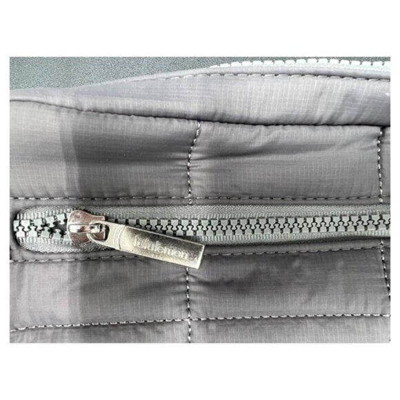 NWT-Lululemon Quilted Grid Belt Bag - 1.5L - Sage Gray - Picture 12 of 13